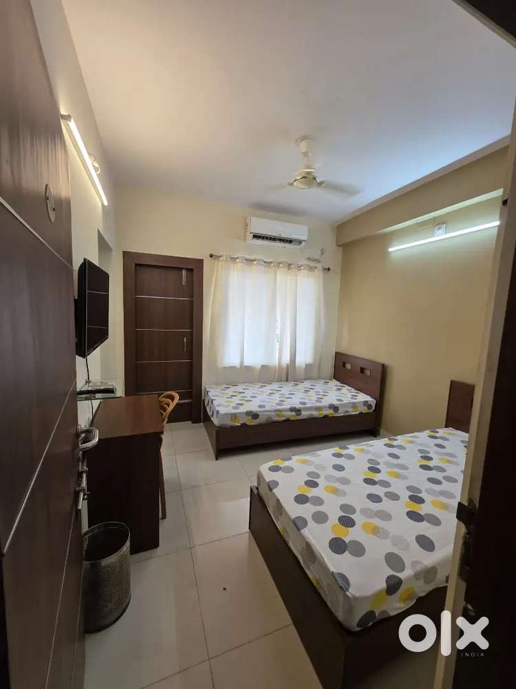 Fully Furnished Girls PG Near KIIT & Infocity – Safe & Affordable!