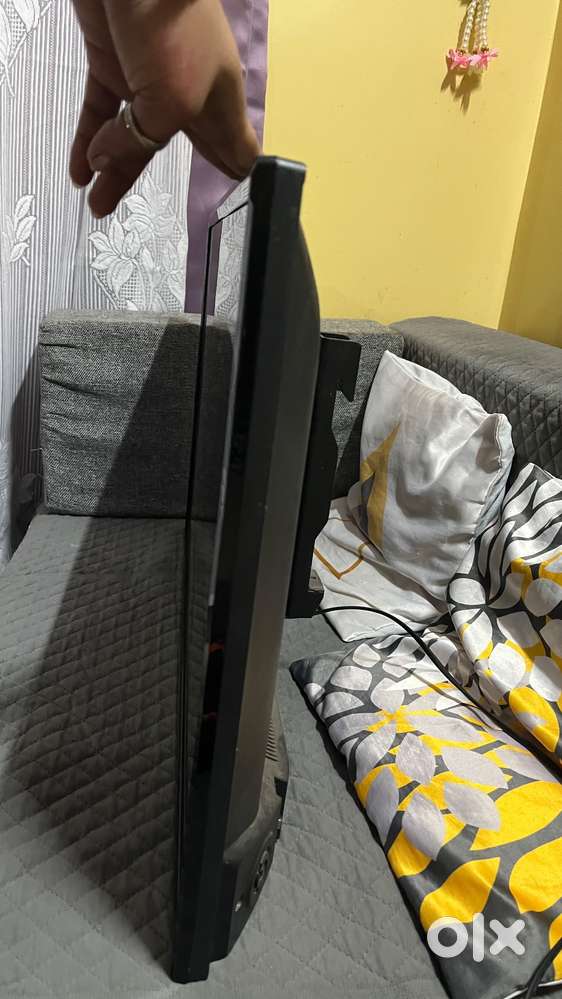 Panasonic 32-inch LED TV  Excellent Condition  HDMI Supported