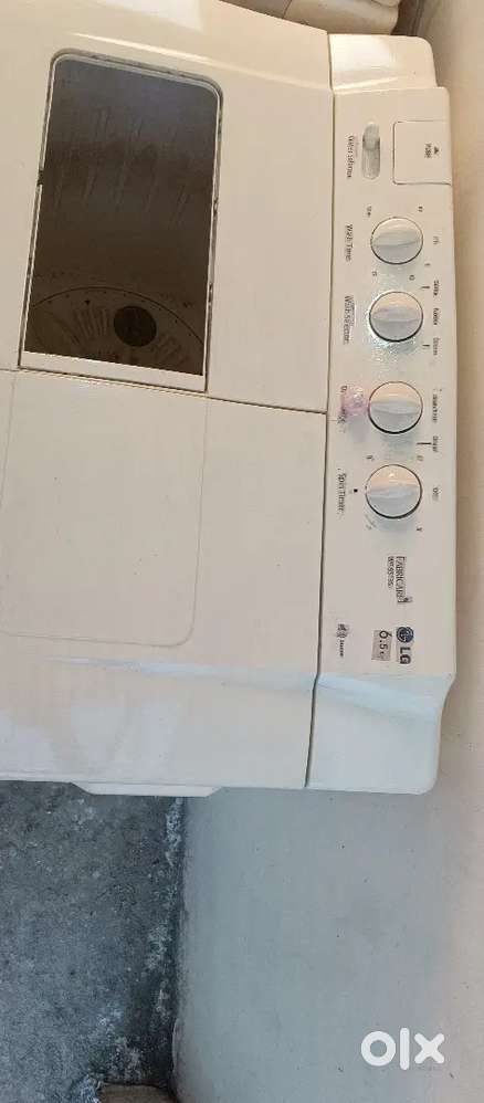 Big size washing machine.All function on  very good condition