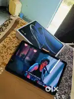 Realme Pad x 5g+ wifi  with Bill box+ 1year warranty only 7 days old..