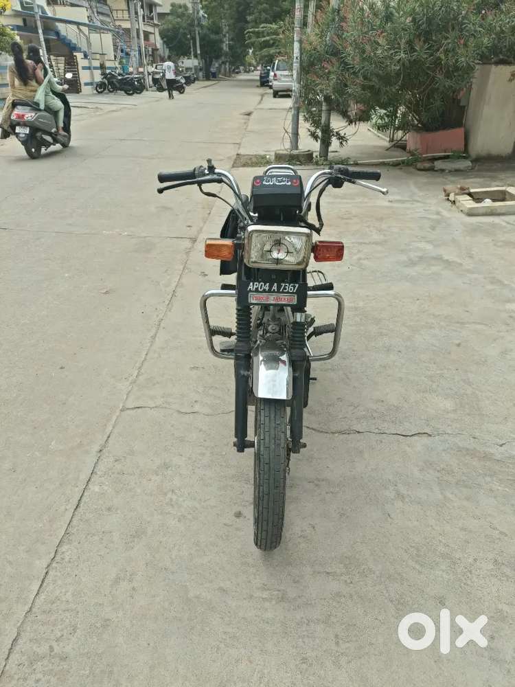 Cd 100 no repair excellent bike