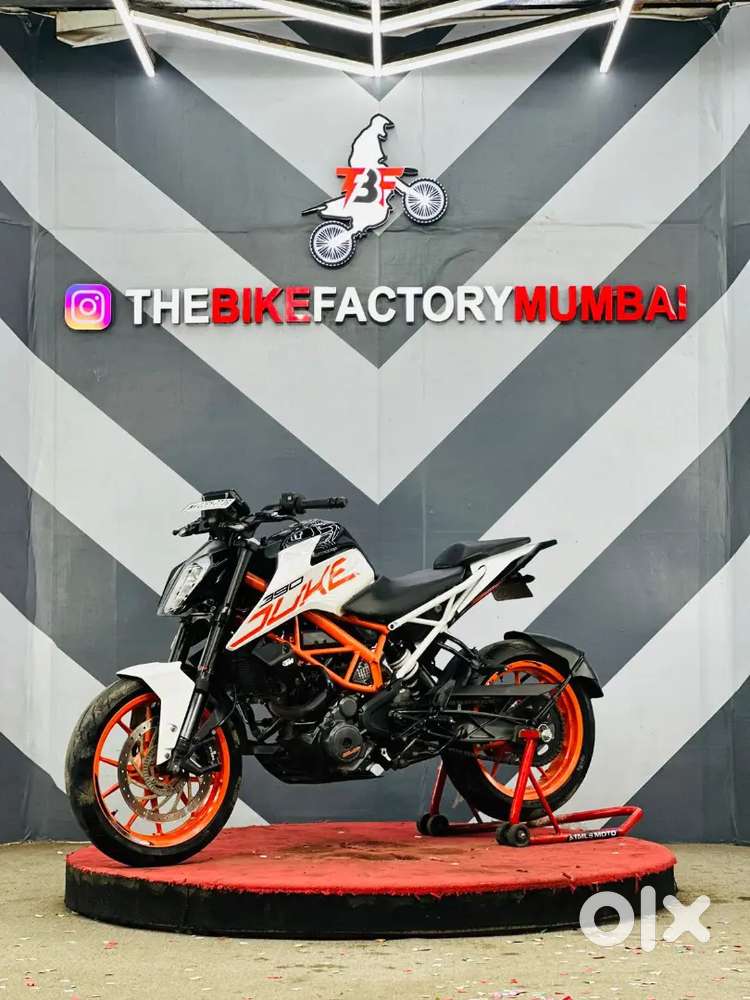 KTM DUKE 390 (BS4)
(The bike factory Mumbai)
