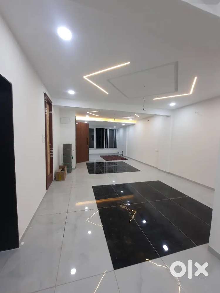 Commercial Hall Available on Rent or Lease