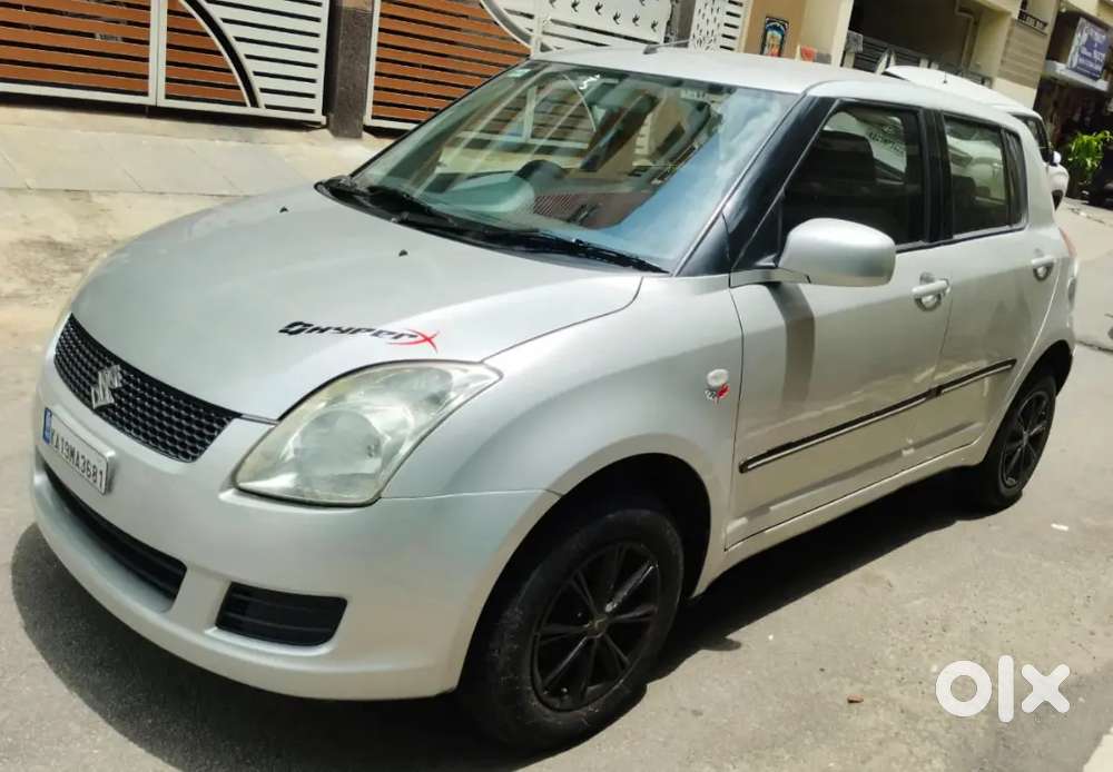 Maruti Suzuki Swift 2009 Petrol 77000 Km Driven