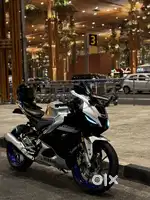 YAMAHA R15 V4M