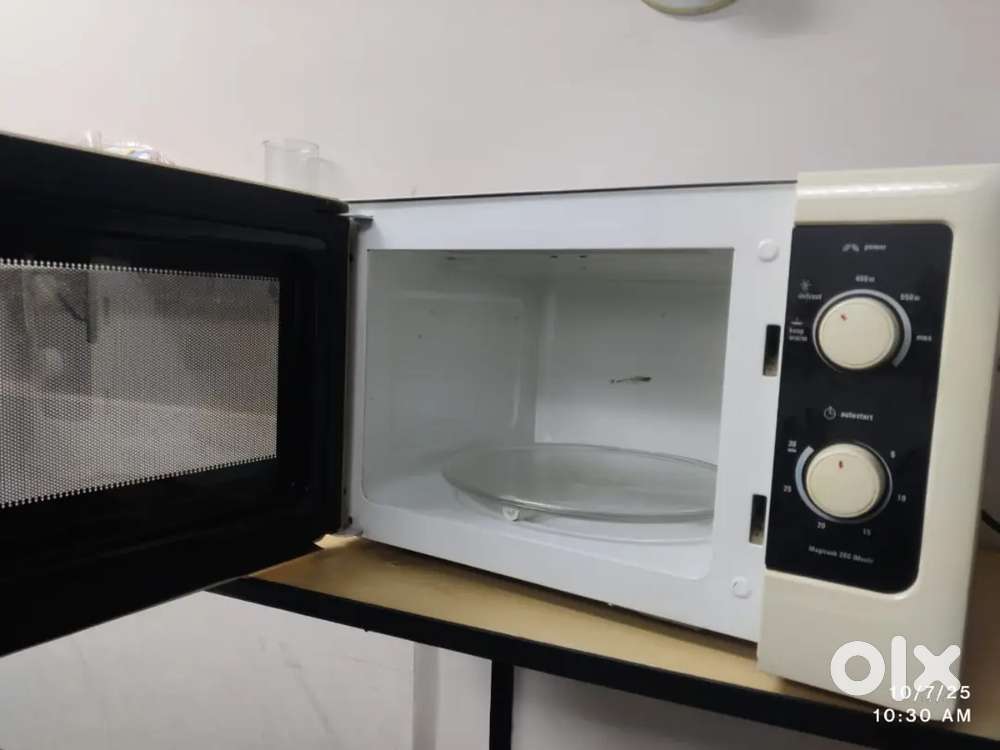 Whirlpool microwave oven