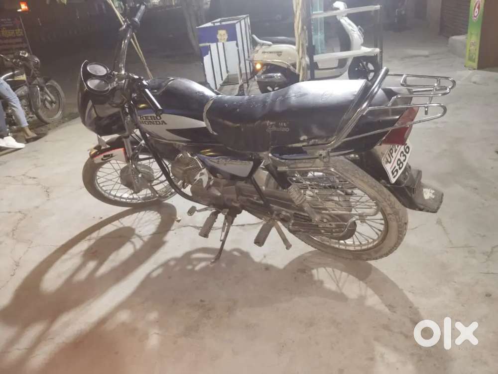 Good condition bilkul saaf condition ki bike hai koi chalan nhi hai