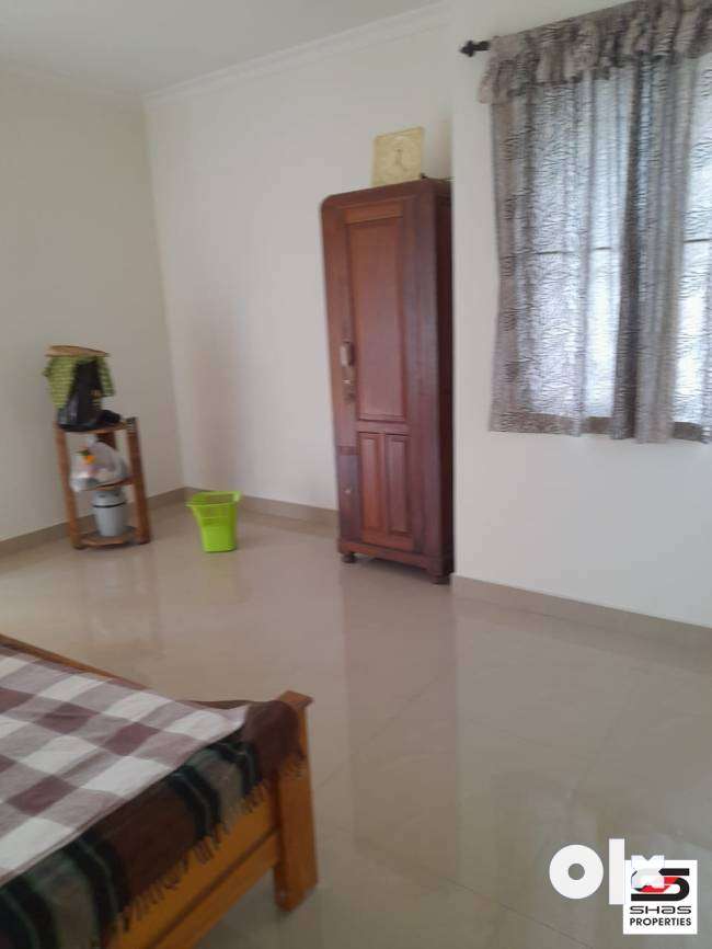 Furnished 3 BHK flat for sale in Aluva, Ernakulam