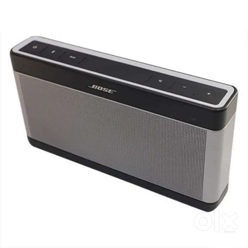 Bose Soundlink 3. As good as new.