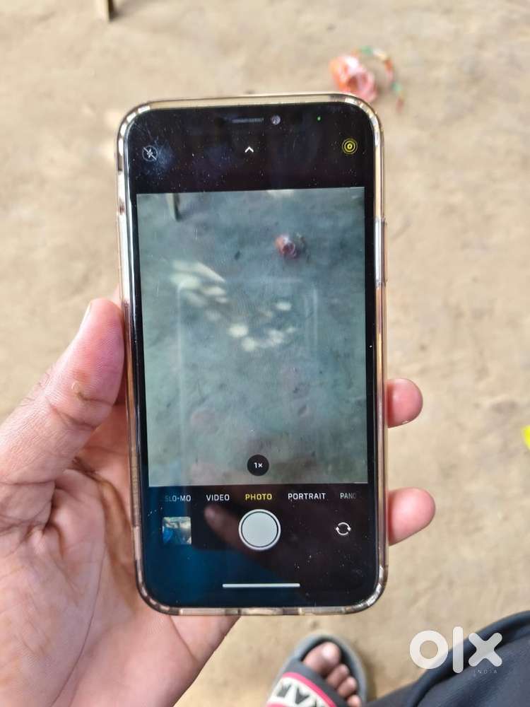 I phone xs 64gb storeg