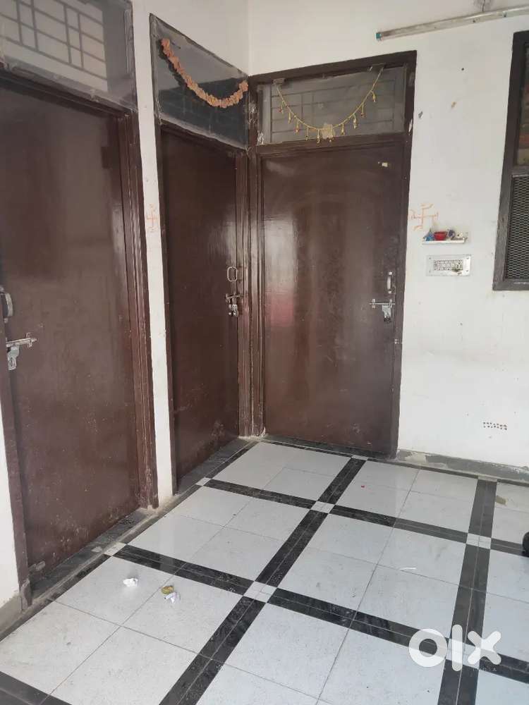 1 BHK Portion available for Rent at first floor