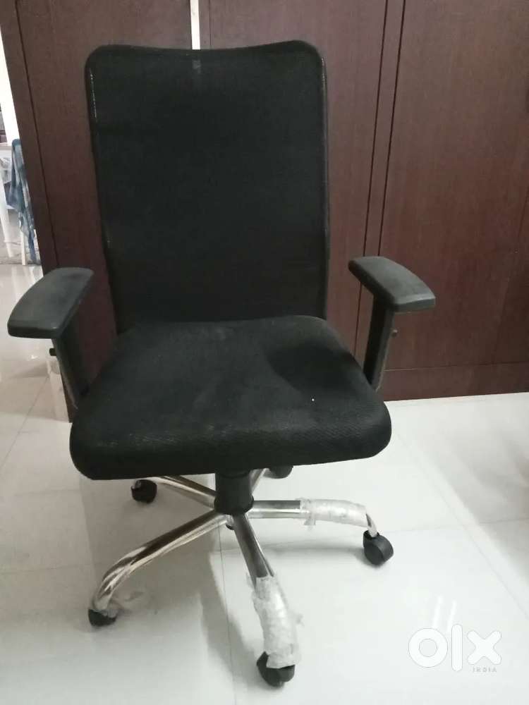Working Rolling Chair