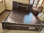King Size double bed + Mattress (Engineered wood & 8 inch Sleepwell)