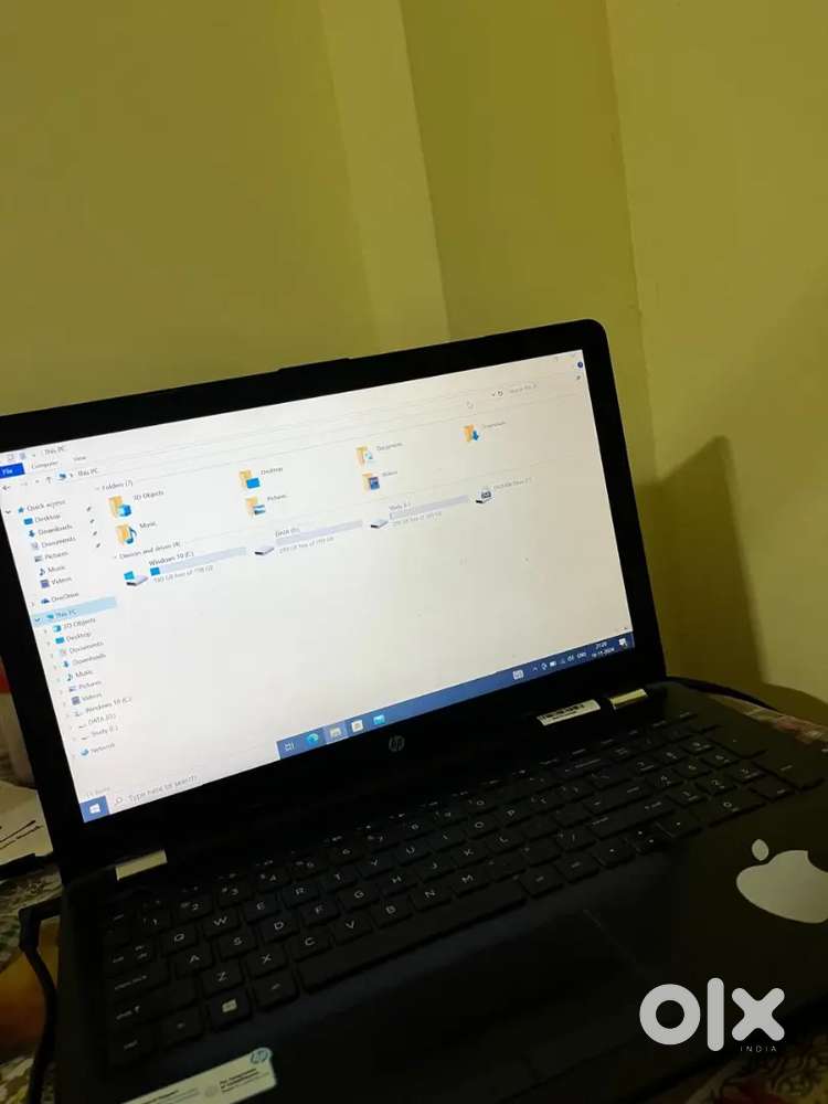 Hp laptop i 5 8th gen