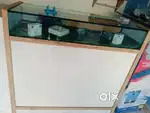 Mobile shop glass table