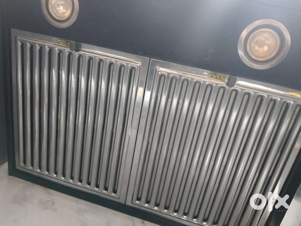 Faber hood super 3D plus chimney for kitchen.