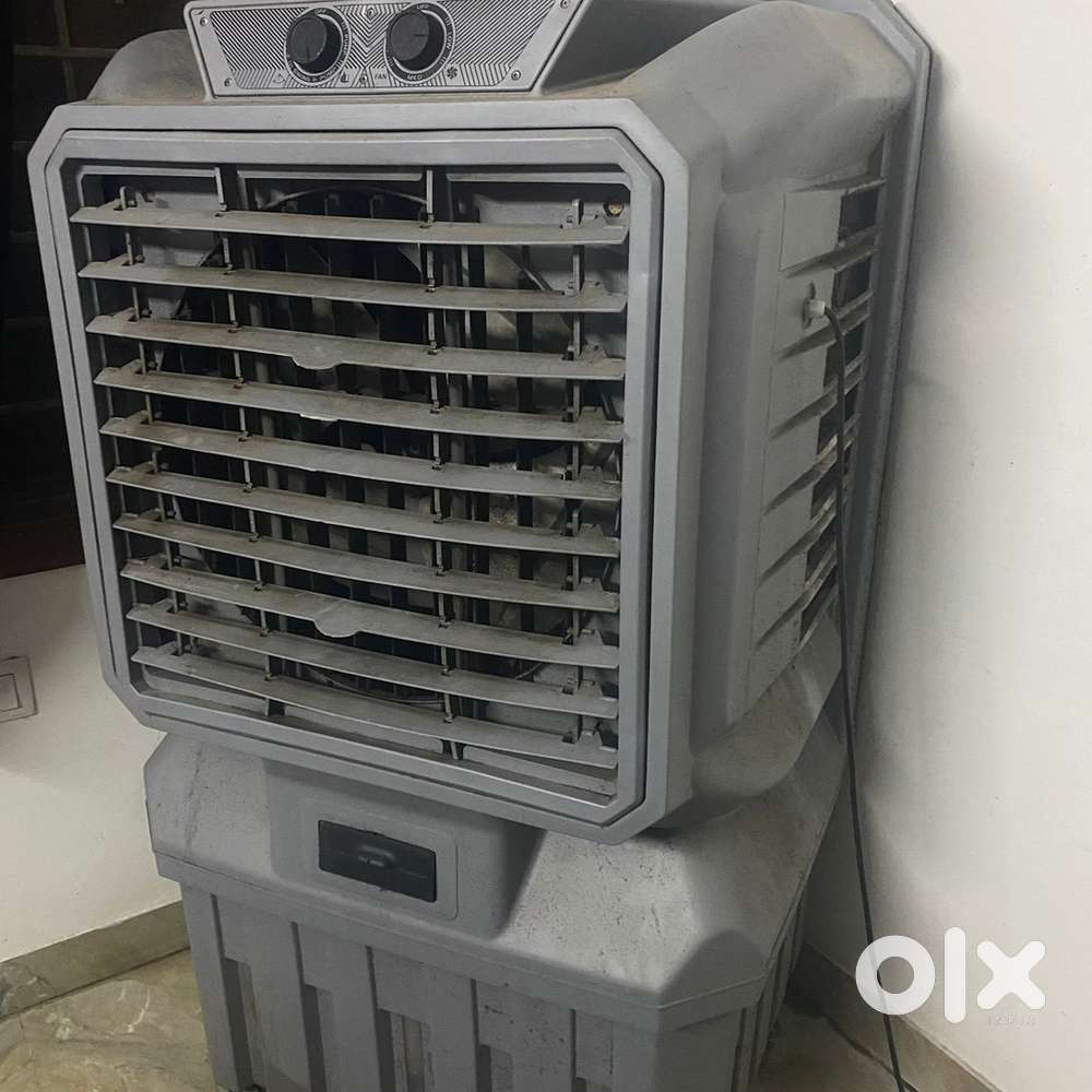 5 month old branded new cooler