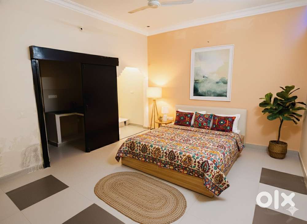 Rental 1 bhk with attached bathroom and kitchen plus balcony