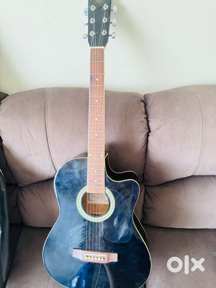 KAPS ST  10AC, 6Strings Guitar. New condition.
