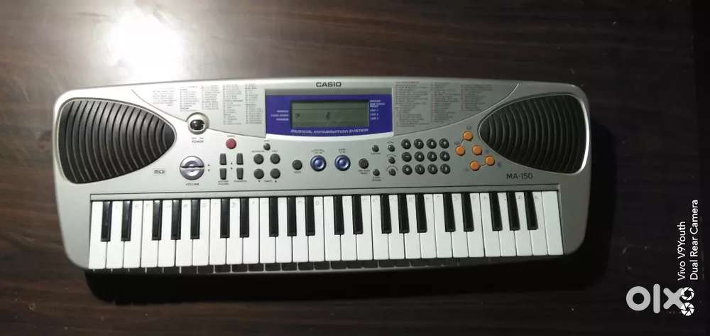 CASIO MA-150 instrumental keyboard