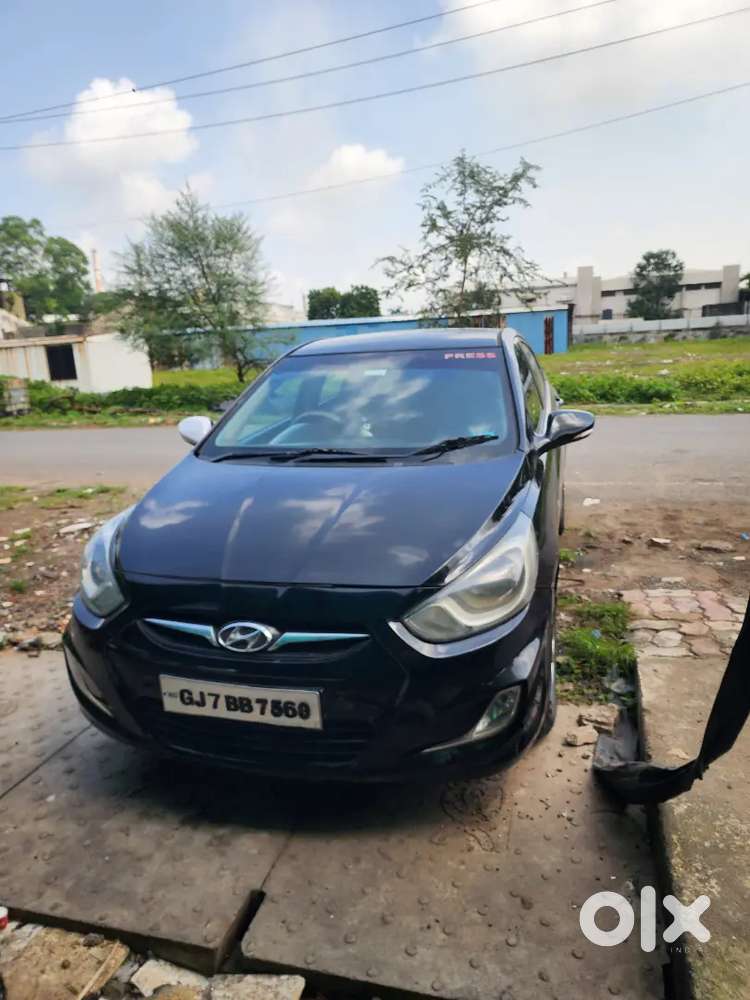 Hyundai Fluidic Verna 2011 Diesel 111000 Km Driven