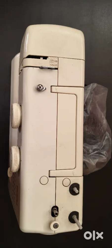 Electric Zigzag Sewing Machine for sale rs 5000