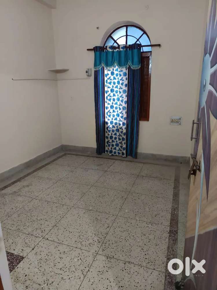 Family 3 to 4 memebers