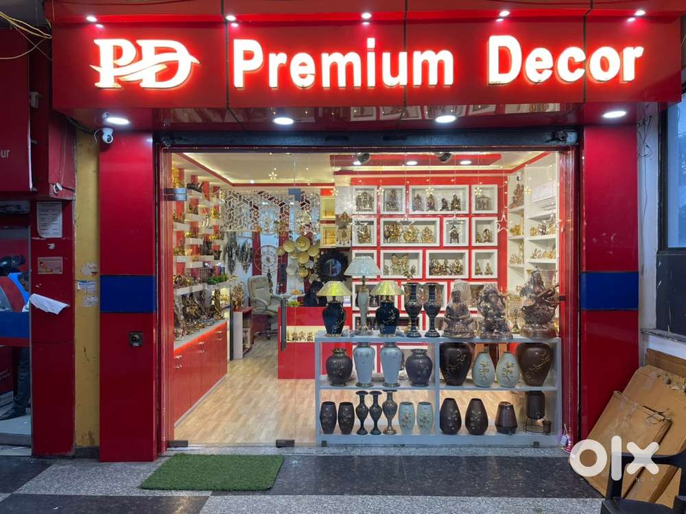 Running showroom of Antique decor for Sale