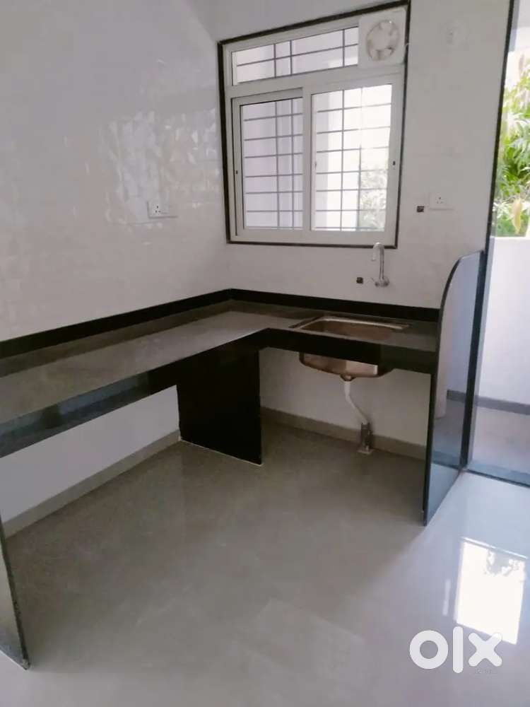 Pisoli road touch 1bhk 34lac 490 carpet