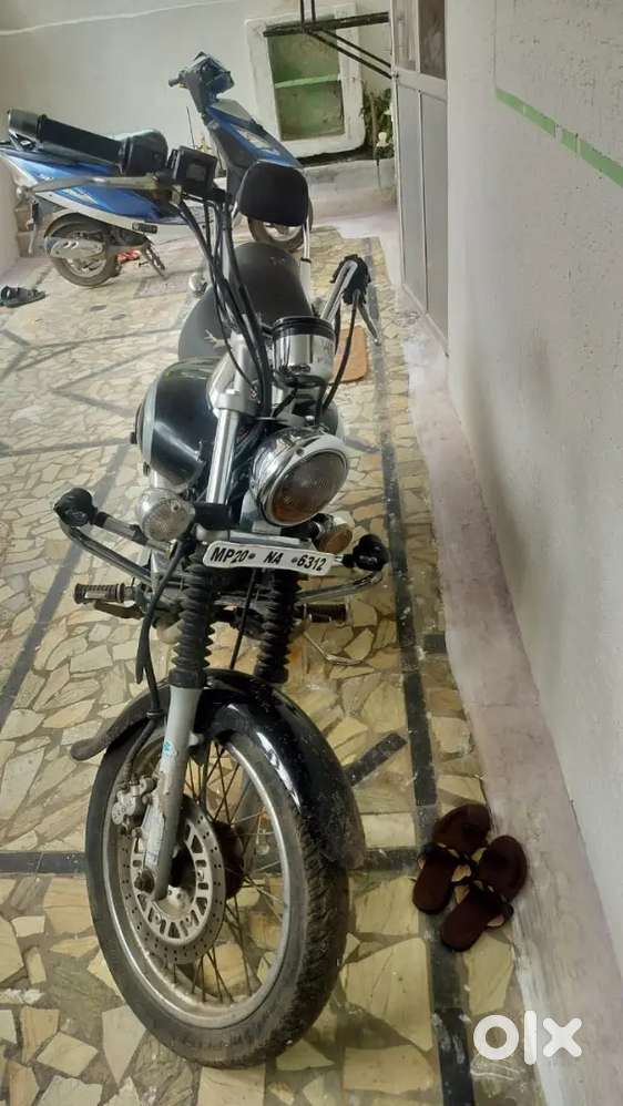 Bajaj Avenger super bike