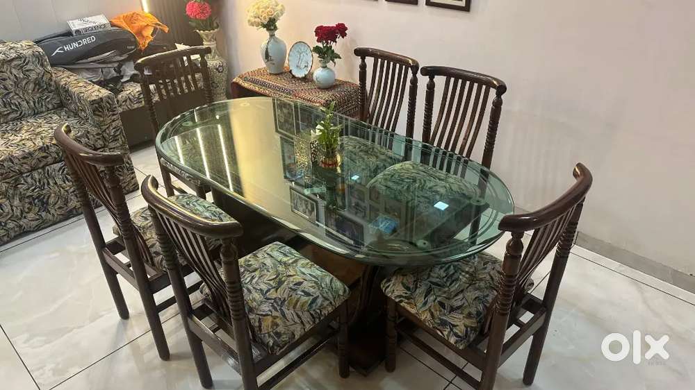 Dinning Table for sale