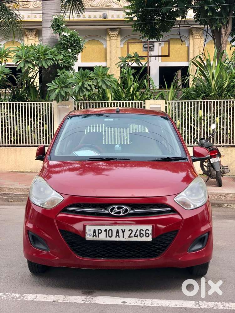 Hyundai i10 Sportz, 2011, Petrol