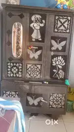 Almari good condition