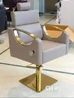 Hydraulic indian model salon chair available