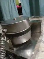 Waffle maker machine