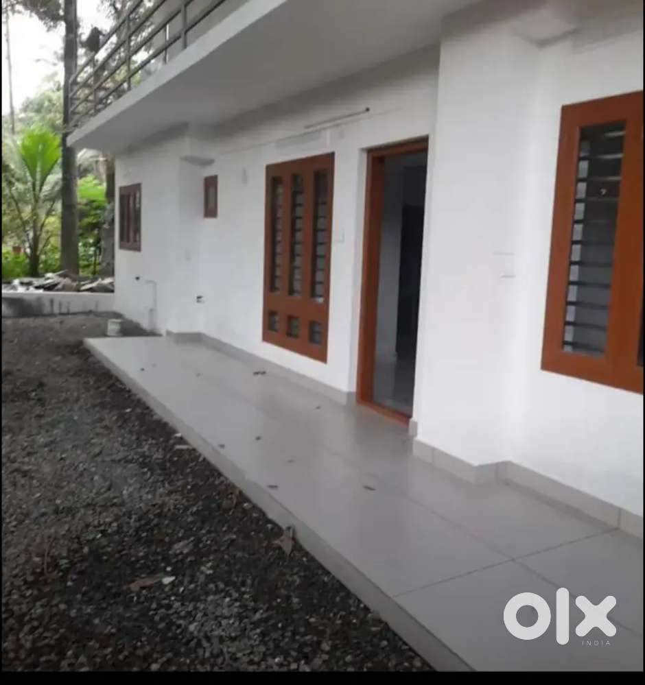 House for rent Near Koothattukulam.