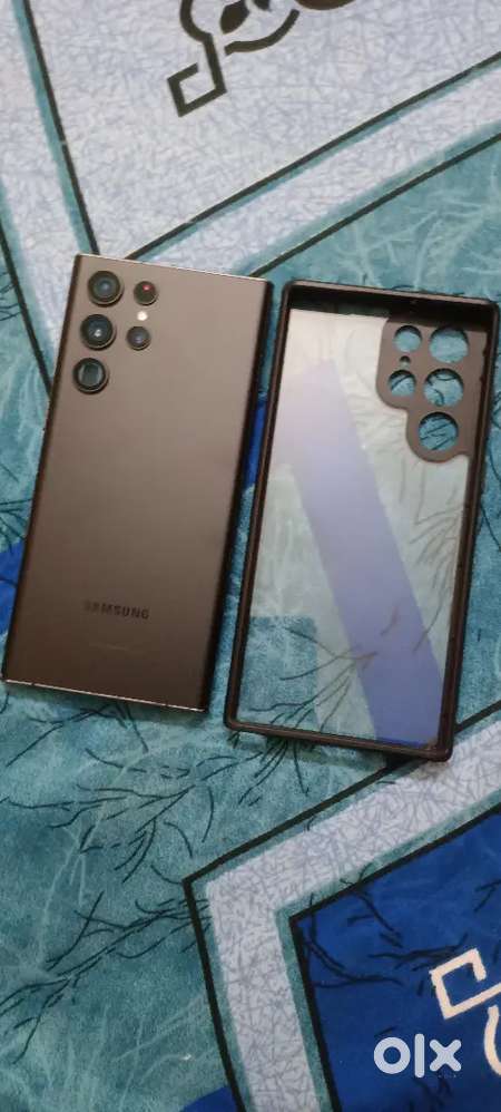 Samsung s22ultra 5g .256gb all accessories available