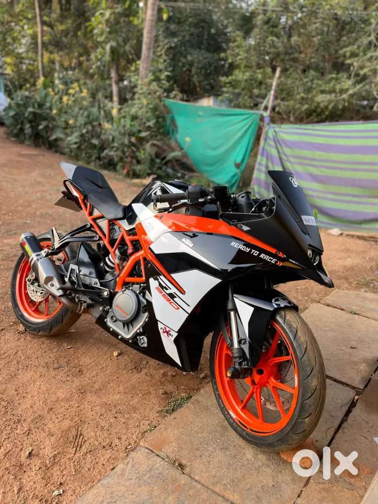 Very good condition showroom condition send owner