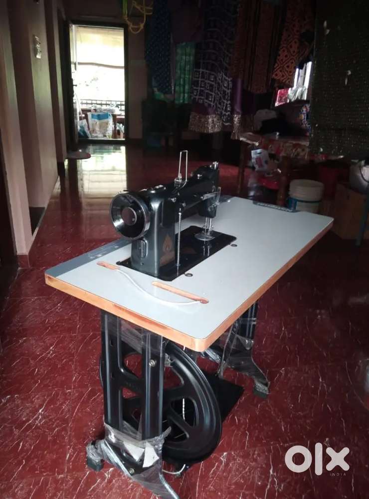 Tailoring machine