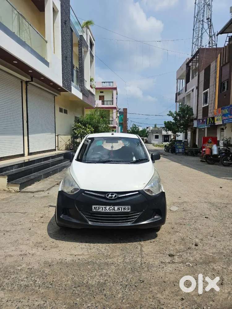 Hyundai EON 2013 Petrol Well Maintained