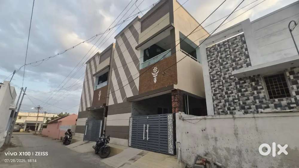 New 4 bhk Dublex model house in Idikarai,