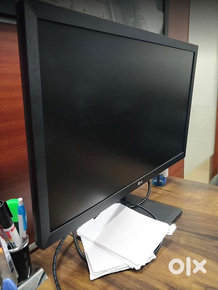 LG Monitor and Zebronics Keyboard