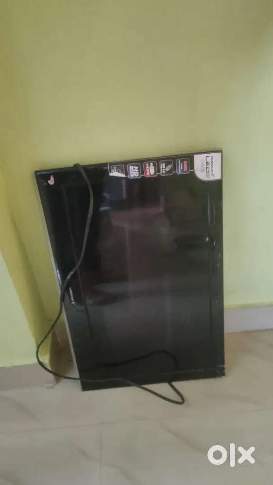 24 inche ted tv mother board working good condition display broken