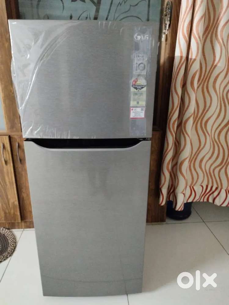 Double door fridge