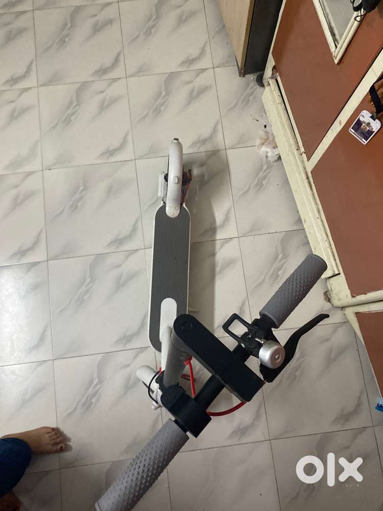 Mi electric scooter