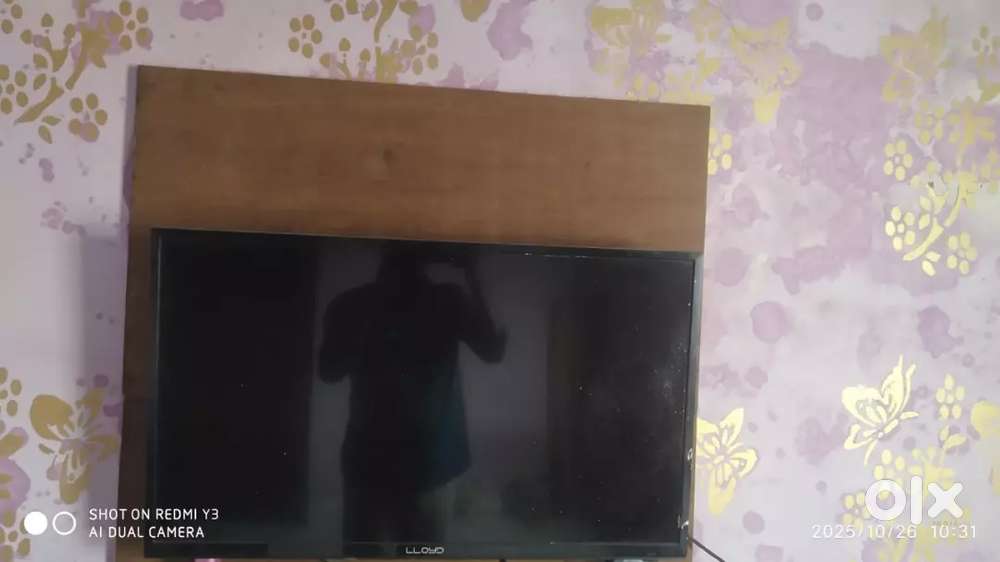 lloyd tv na smart