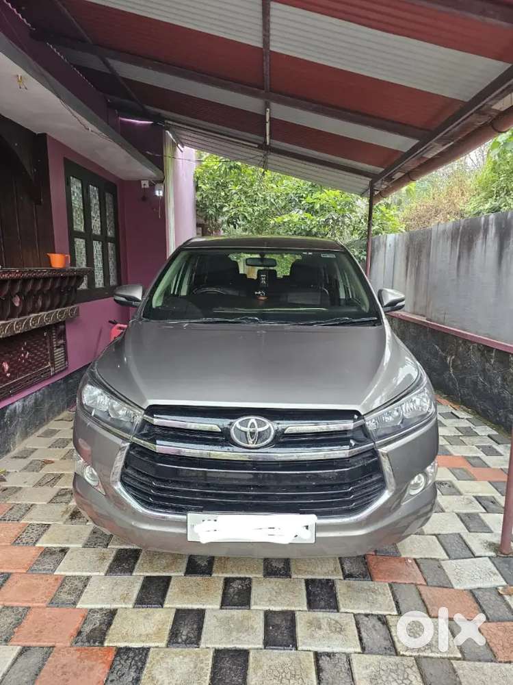 Toyota Innova Crysta 2017 Diesel Well Maintained