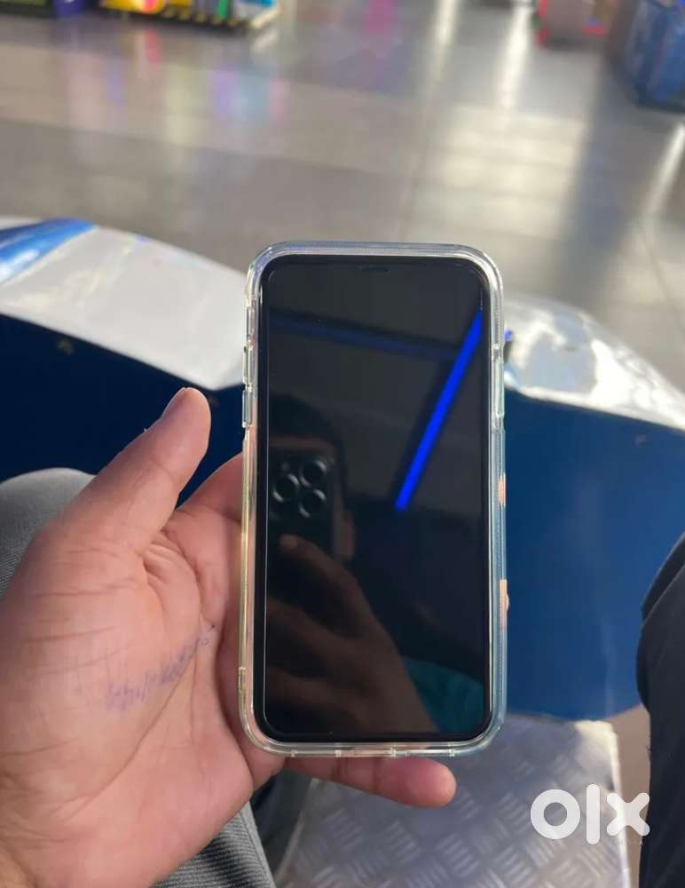 I phone 11 64 brand new condition red clour