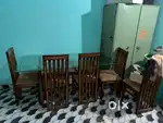 6 seater Dining Table mint condition