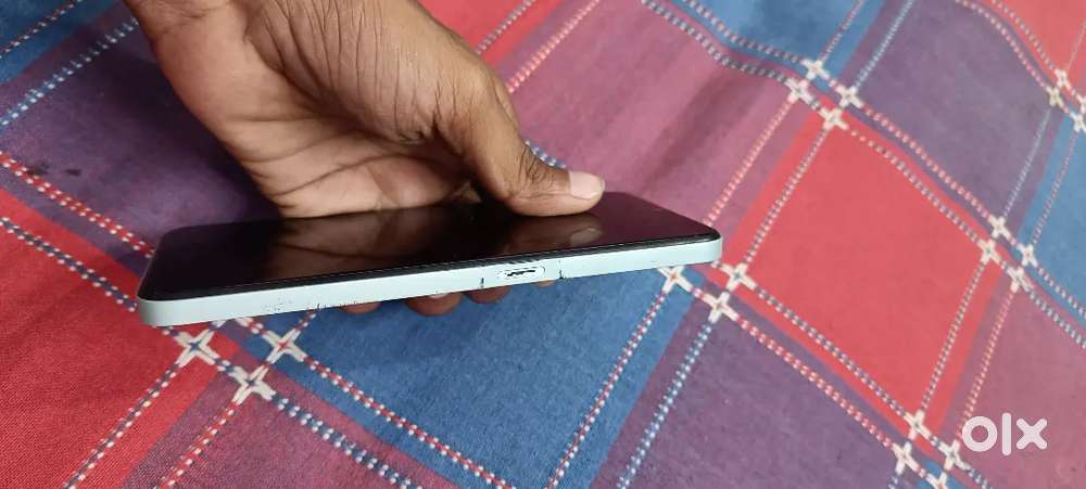 Realme c35